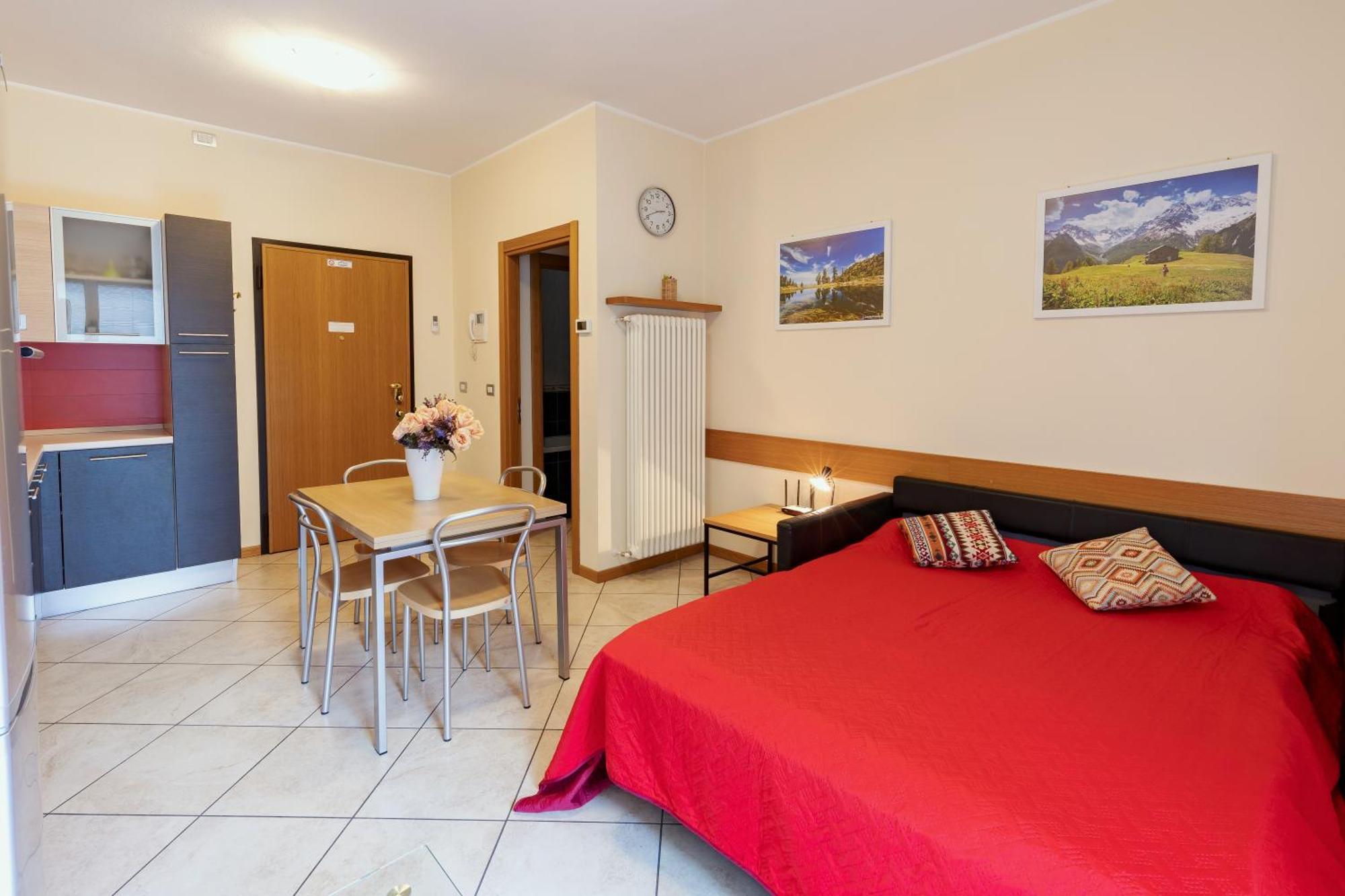 Ferienwohnung Residenza Il Castello Sondrio Zimmer foto