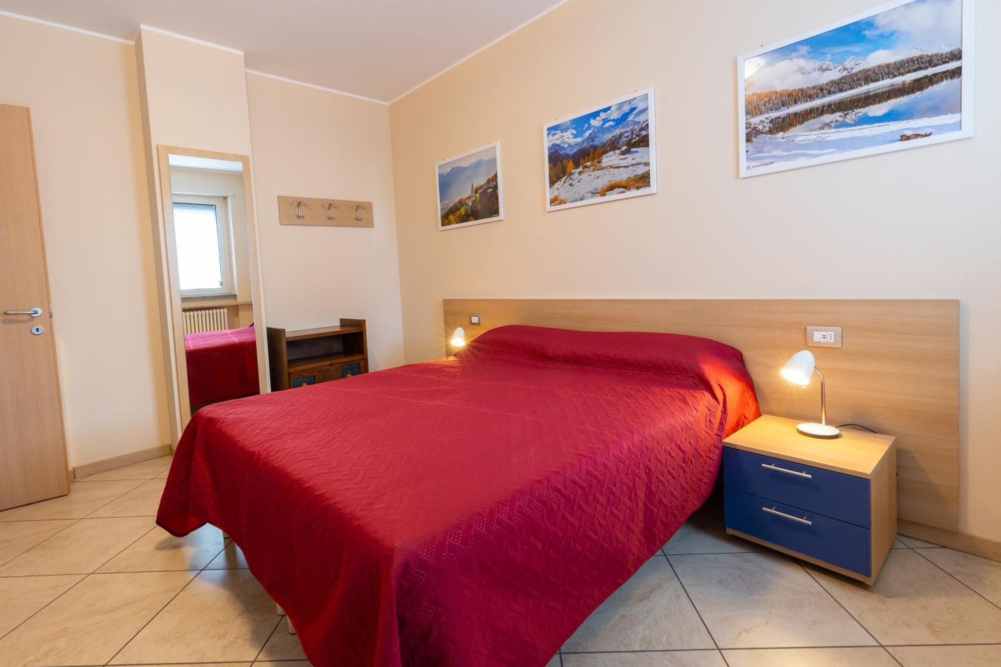 Ferienwohnung Residenza Il Castello Sondrio Exterior foto