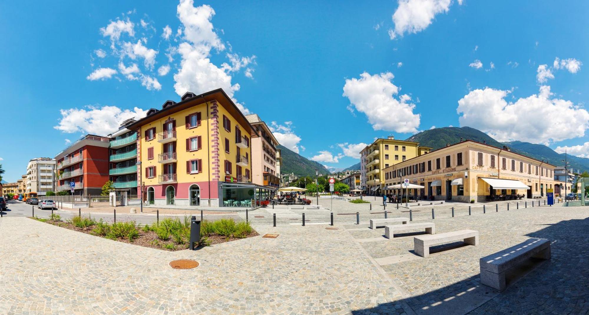 Ferienwohnung Residenza Il Castello Sondrio Exterior foto